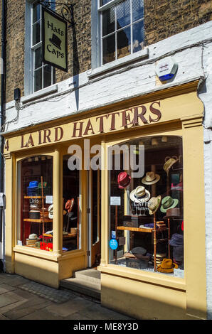 Laird Hatters - un negozio indipendente British Hat a Green Street nel centro storico di Cambridge UK Foto Stock