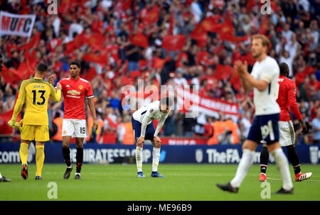 Tottenham Hotspur's dele Alli appare sconsolato dopo la Emirates FA Cup semi-match finale allo stadio di Wembley, Londra. Foto Stock