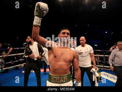 Amir Khan celebra vincendo il Concorso Super-Welterweight contro Phil Lo Greco a Echo Arena, Liverpool. Foto Stock