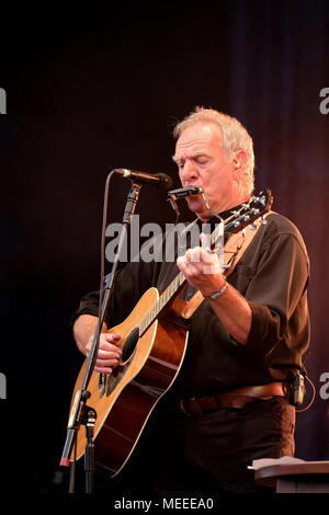 Fairport Cropredy della convenzione, Banbury, 13 agosto 2016, UK, Ralph McTell live al Festival di Cropredy Foto Stock