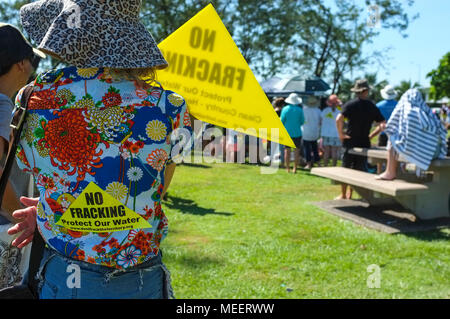 Anti fracking protesta sul Nightcliff foreshore, in Darwin, Territorio del Nord, l'Australia. Foto Stock