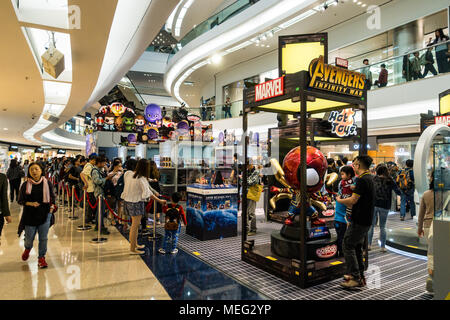 Marvel pop up store a shopping Mall (centro) in Hong Kong Foto Stock