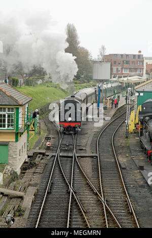 Swanage Dorset, Inghilterra, aprile 2018, treni a vapore alla stazione. Foto Stock