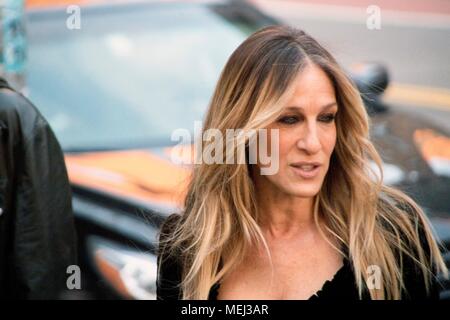 NEW YORK, NY - 19 aprile: attrice Sarah Jessica Parker frequenta un screening di 'Blu notte' durante il 2018 Tribeca Film Festival al teatro SVA on April 19, 2018 in New York City. Foto Stock