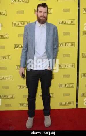 Pasadena, California, Stati Uniti d'America. 22 apr, 2018. Timothy Simons presso gli arrivi per apertura di Belleville notte, Pasadena Playhouse, Pasadena, CA 22 aprile 2018. Credito: Priscilla concedere/Everett raccolta/Alamy Live News Foto Stock