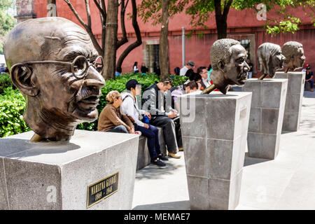 Città del Messico, Messico, ispanico, centro storico, Plaza Juarez, Museo memoria y Tollerancia, Museo della memoria e della tolleranza, esterno, cortile, scultura Foto Stock