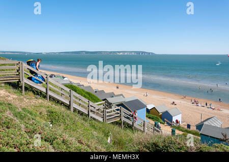 Passaggi per la spiaggia, Hordle Cliff West, Milford-on-Sea, Hampshire, Inghilterra, Regno Unito Foto Stock