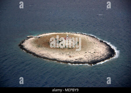 Pokonji Dol faro su un isola vicino a Hvar in Croazia Foto Stock