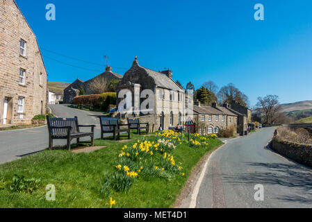 Le belle case in pietra del borgo di Muker in Swaledale, Yorkshire Dales, REGNO UNITO Foto Stock