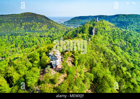 Anebos e Scharfenberg Castelli della Foresta del Palatinato. Renania-palatinato, Germania Foto Stock