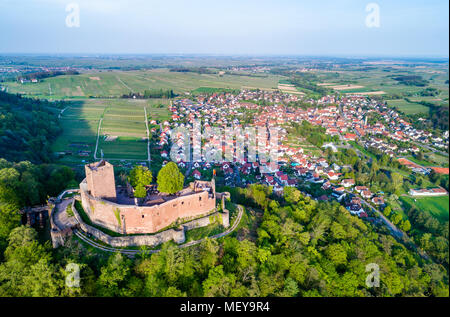 Landeck castello e città Klingenmunster Renania-Palatinato, Germania Foto Stock