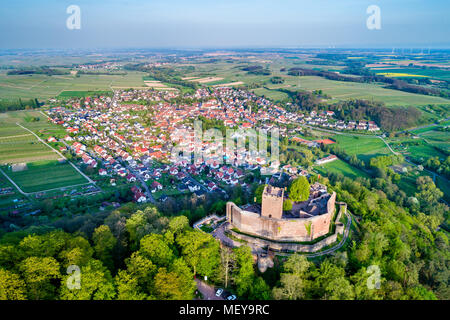 Landeck castello e città Klingenmunster Renania-Palatinato, Germania Foto Stock