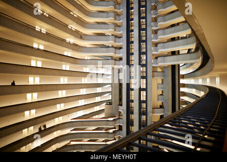 Atlanta capitale della condizione degli Stati Uniti della Georgia, iconico interno del Marriott Marquis, un popolare hotel in downtown Atlanta su Peachtree Avenue Foto Stock