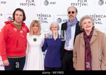 Jake Lacy, Mary Kay Place, Glynnis Oâ€™Connor, Kent Jones, Joyce Van Patten frequentare premiere di Diane durante il Tribeca Film Festival al teatro SVA (foto di Lev Radin/Pacific Stampa) Foto Stock