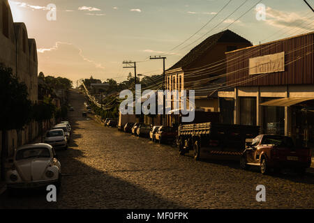 Street nel villaggio di montagna di Boa Vista do Sul, nello stato di Rio Grande do Sul, Brasile, Sud America Foto Stock