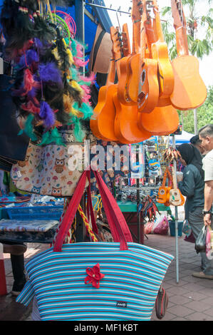 Domenica street market in Jalan Gaya, Kota Kinabalu, Malaysian Borneo Foto Stock