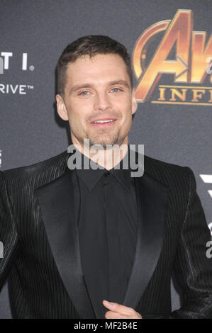 Los Angeles, California, USA. 23 apr, 2018. Il 23 aprile 2018 - Los Angeles, California USA - Attore SEBASTIAN STAN presso la Premiere mondiale di Marvel Studios ''vendicatori infinito la guerra"" tenutasi presso l'El Capitan Theater di Hollywood e Los Angeles. Credito: Paolo Fenton/ZUMA filo/Alamy Live News Foto Stock
