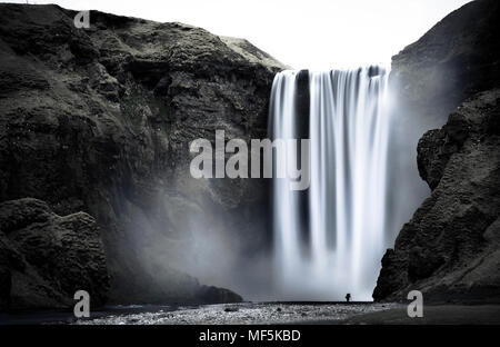 L'Islanda, Skogafoss cascata Foto Stock