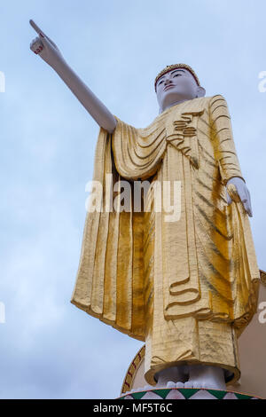 Statua di Budda immagine a Wat Jom Sak, Kyaing Tong, Myanmar Foto Stock