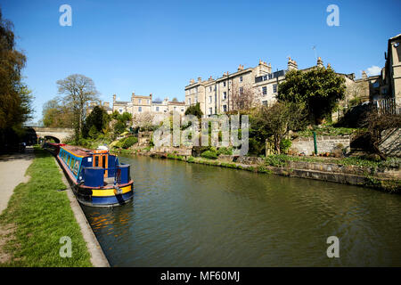 Il Kennet and Avon Canal a Bath Somerset England Regno Unito Foto Stock