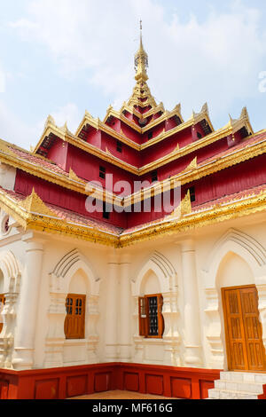 Dettaglio di Maha Myatmuni tempio, Kyaing Tong, Myanmar Foto Stock