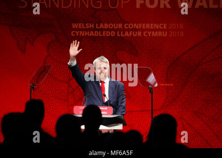 Carwyn Jones, leader laburista gallese affronta la conferenza 2018 Foto Stock