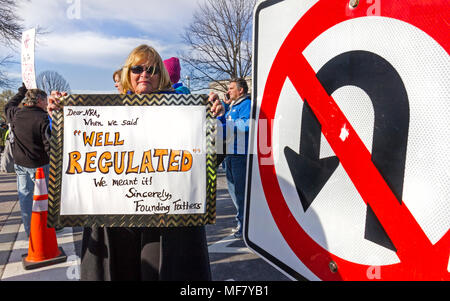 Marzo per la nostra vita di rally pistola contro la violenza su Marzo 24, 2018 a Washington, DC. Centinaia di migliaia di persone di tutte le età si sono riuniti presso la Pennsylvania Avenue chiedendo la fine della scuola di massa tiri e della violenza pistola in America. Foto Stock