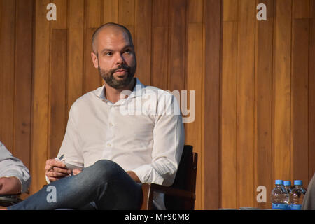 SÃO PAULO, SP - 24.04.2018: BRUNO COVAS RELANÇA PLATAFORMA ONLINE - Sindaco Bruno Covas ha rilanciato il Martedì, (24), la piattaforma online della centrale di intermediazione in libbre. L'evento ha avuto luogo nella Biblioteca Mario de Andrade Auditorium. (Foto: Roberto Casimiro/Fotoarena) Foto Stock