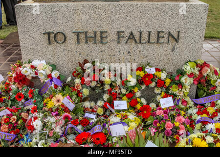 Ballarat, Victoria, Australia. Xxv Aprile 2018. Anzac Day cerimonie in tutta la regione di Ballarat - 2018 segna il 103 anniversario dell'Australia e della Nuova Zelanda le forze di atterraggio su Gallipoli durante la Prima Guerra Mondiale. Credito: Brett keating/Alamy Live News Foto Stock