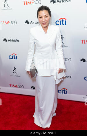 New York, NY - Aprile 24, 2018: Michelle Yeoh assiste 2018 100 Tempo di gala al jazz presso il Lincoln Center Foto Stock