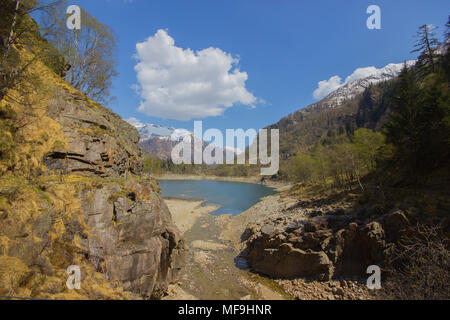 Una bellissima vista del lago di Antrona, Lago di Antrona, Piemonte, Italia Foto Stock