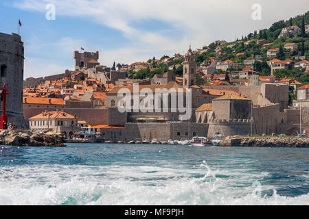 Lasciare il porto vecchio (Stara Luka), Dubrovnik, Croazia Foto Stock