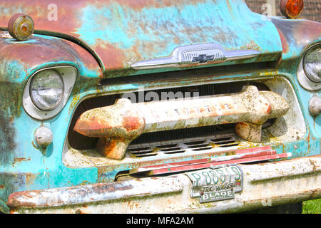 Vecchi e usurati weathered Chevrolet carrello. Foto Stock