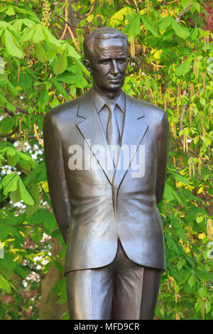 Statua di King Baudouin (1930-1993), quinto re dei Belgi presso il Citadelpark a Gand, Belgio Foto Stock