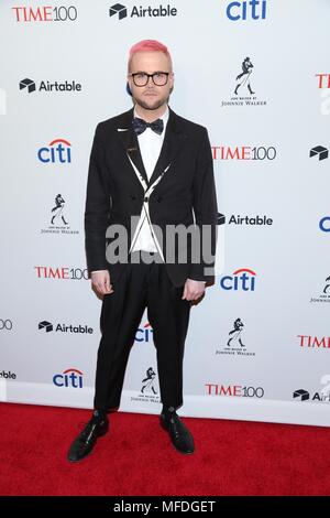 New York, NY, STATI UNITI D'AMERICA. 24 apr, 2018. Christopher Wylie presso gli arrivi per tempo 100 Gala, jazz presso il Lincoln Center di Frederick P. Rose Hall di New York, NY Aprile 24, 2018. Credito: Andres Otero/Everett raccolta/Alamy Live News Foto Stock