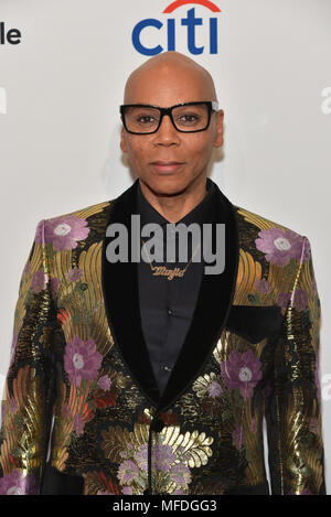 New York, Stati Uniti d'America. 24 apr, 2018. Rupaul assiste il 2018 100 Tempo di gala al Jazz al Lincoln Center il 24 aprile 2018 a New York City. Credito: Erik Pendzich/Alamy Live News Foto Stock