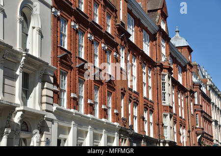 Edifici in Henrietta Street WC2, Covent Garden di Londra, Regno Unito. Foto Stock