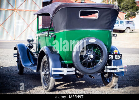 QUEENSTOWN, SUD AFRICA - 17 Giugno 2017: Vintage modello T Ford auto parcheggiate al pubblico spettacolo in Queenstown Foto Stock