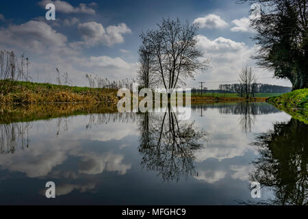 Il Chesterfield Canal Foto Stock