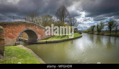 Il Chesterfield Canal Foto Stock