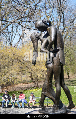 Romeo e Giulietta statua, il Delacorte Theatre, Central Park, NYC Foto Stock