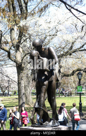 Romeo e Giulietta statua, il Delacorte Theatre, Central Park, NYC Foto Stock