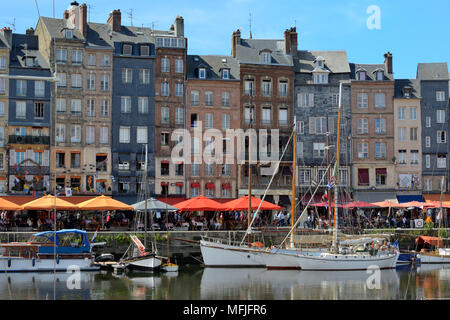 Il Vieux Bassin, Porto Vecchio, St. Catherine's Quay, Honfleur, Calvados, Basse Normandie (Normandia), Francia, Europa Foto Stock