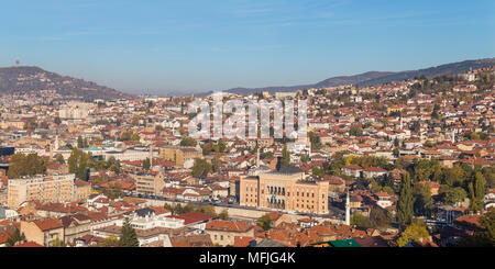 Vista della città di Sarajevo, Sarajevo, Bosnia ed Erzegovina, Europa Foto Stock