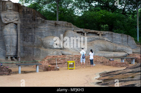 Statue di Buddha, Gal Vihara a Polonnaruwa, Sito Patrimonio Mondiale dell'UNESCO, Sri Lanka, Asia Foto Stock