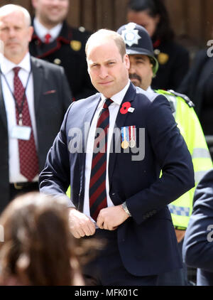 Londra, Regno Unito. Xxv Aprile 2018. Il principe William Duca di Cambridge assiste l'Anzac Servizio di commemorazione e di ringraziamento, l'Abbazia di Westminster, Londra, il 25 aprile 2018. Servizio di Anzac di commemorazione e di ringraziamento, l'Abbazia di Westminster, Londra, il 25 aprile 2018. Credito: Paolo Marriott/Alamy Live News Foto Stock