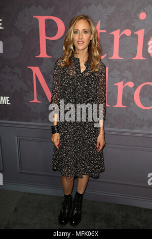 Hollywood, CA. Xxv Aprile, 2018. Kim Raver, a Showtime Patrick Melrose Premiere al Linwood Dunn Theatre in Hollywood, la California il 25 aprile 2018. Credito: Faye/Alamy Live News Foto Stock
