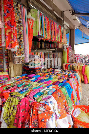 Soai quello dei Kinh tessuto Lam Mercato, Chinatown business, Ho Chi Minh City;; Saigon Vietnam; Foto Stock