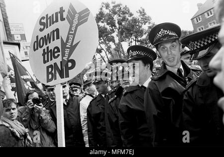 Phil Maxwell / Bandphoto / Uppa - Tony Blair e John Prescott, fotomontaggio - "la manodopera è il partito della legge e dell' ordine in Gran Bretagna oggi. Duro sulla criminalità Foto Stock