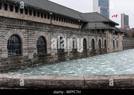 La generazione di Rankine Station è un ex idro-elettrica stazione di generazione lungo il lato canadese del Fiume Niagara in Niagara Falls, Ontario, Foto Stock